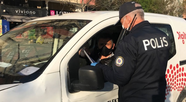 Konya'da polisin sokağa çıkma yasağı denetimleri sürüyor