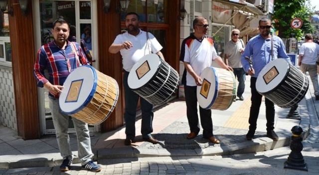 Koronavirüs ramazan davulcularını da vurdu Koronavirüs ramazan davulcularını da vurdu