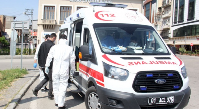 Koronavirüs şüphesiyle sokağa çıktı, ambulansla hastaneye gitti