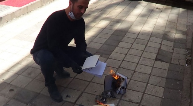 Lokantacı altı yıllık veresiye defterini yaktı