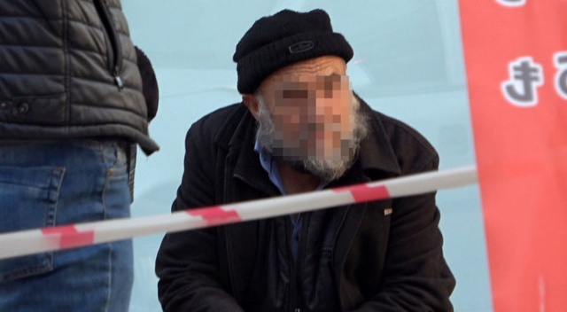 Oğlunu çekiçle öldürüp, cansız bedeni yakmaya çalıştı