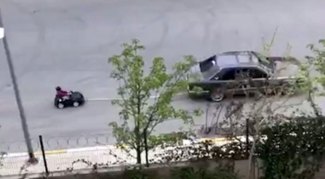 Otomobiline bağladığı akülü arabayla çocuğunu gezdiren baba yakalandı