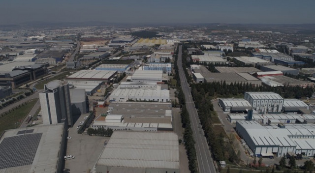Sanayi bölgelerinde 30 bini aşkın işçi iş başı yaptı
