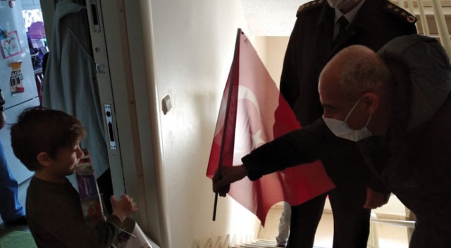 Şehit çocukları da unutulmadı Şehit çocukları da unutulmadı