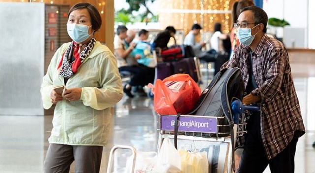 Singapur'da son 24 saatte 931 yeni koronavirüs vakası tespit edildi