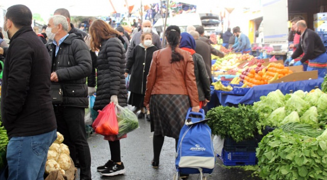 Şişli’de pazarlar Ramazan öncesi doldu