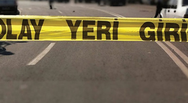 Sokağa çıkma kısıtlamasına rağmen yola çıkıp kaza yaptılar: 3 yaralı Sokağa çıkma kısıtlamasına rağmen yola çıkıp kaza yaptılar: 3 yaralı