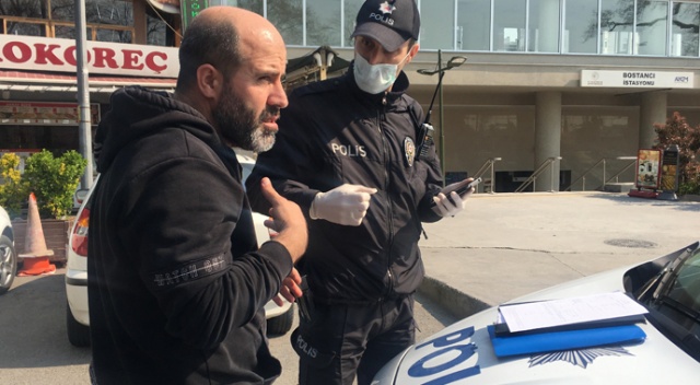 Sokağa çıkma yasağına uymadığı için para cezası kesilen sürücü: “Hata yaptık, çıktık” Sokağa çıkma yasağına uymadığı için para cezası kesilen sürücü: “Hata yaptık, çıktık”