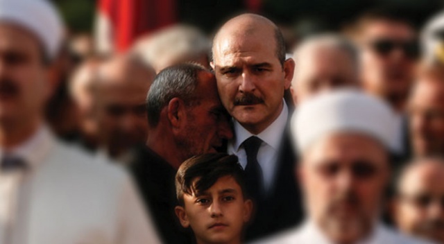 Süleyman Soylu’yu ağlatan şehit babası konuştu Süleyman Soylu’yu ağlatan şehit babası konuştu