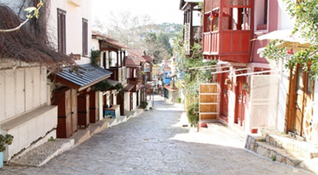 Turizmin göz bebeği Kaş sessizliğe büründü