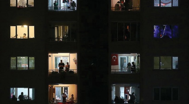 Türkiye İstiklal Marşı'nı okudu Türkiye İstiklal Marşı'nı okudu