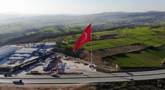 Türkiye’nin en büyük bayrağı Samsun'da dalgalanıyor Türkiye’nin en büyük bayrağı Samsun'da dalgalanıyor