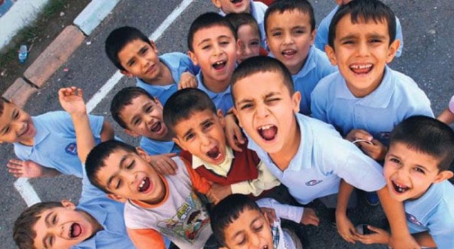 Türkiye nüfusunun 22,9 milyonu çocuk Türkiye nüfusunun 22,9 milyonu çocuk