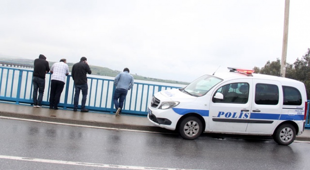 'Ölmek ne garip şey anne' notu bırakıp kayboldu