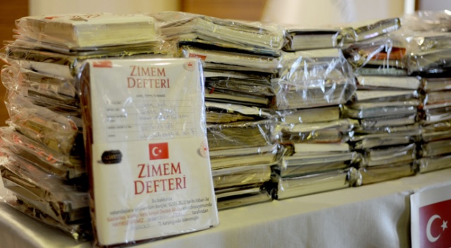'Zimem' geleneği ile 22 mahallede 240 veresiye defteri satın alındı 'Zimem' geleneği ile 22 mahallede 240 veresiye defteri satın alındı