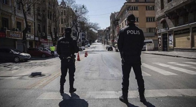 31 ilde uygulanan 3 günlük sokağa çıkma kısıtlaması başladı 31 ilde uygulanan 3 günlük sokağa çıkma kısıtlaması başladı
