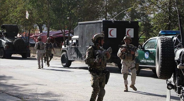 Afganistan'da camiden çıkanlara silahlı saldırı: 3 sivil öldü Afganistan'da camiden çıkanlara silahlı saldırı: 3 sivil öldü