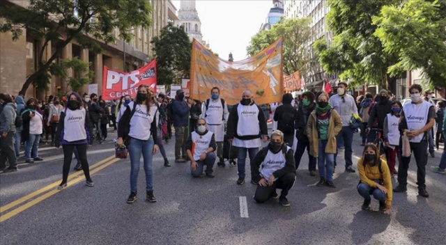 Arjantin'de karantina protestolara engel olamadı