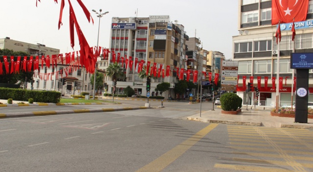 Aydın, yasaktan değil sıcaktan evde kaldı Aydın, yasaktan değil sıcaktan evde kaldı