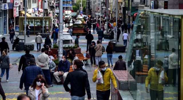 Bakırköy Meydanı&#039;nda dikkat çeken yoğunluk