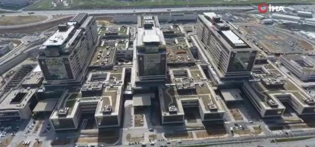 Başakşehir Şehir Hastanesi'nin son durumu havadan görüntülendi Başakşehir Şehir Hastanesi'nin son durumu havadan görüntülendi