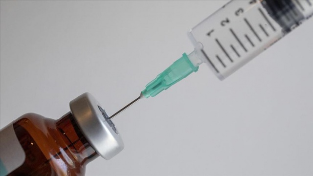 BioNTech ile Pfizer, Covid-19 aşısı için ABD'de testlere başladı
