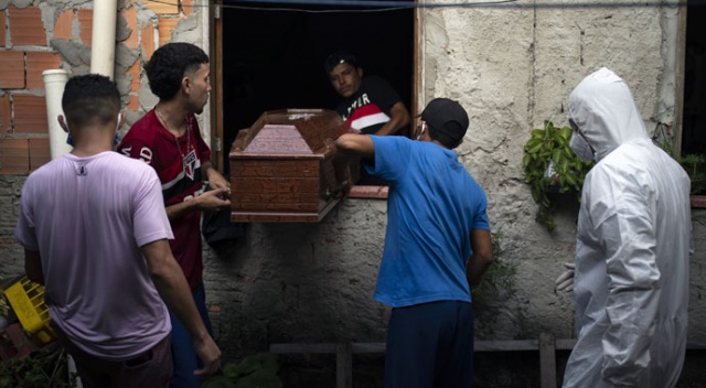 Brezilya'da son 24 saatte Covid-19 nedeniyle 730 kişi öldü