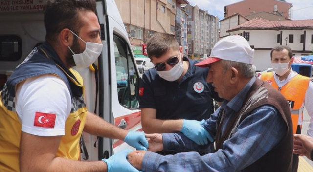 Cami bahçesinde bayıldı, Cuma’yı terk etmemek için hastane gitmek istemedi