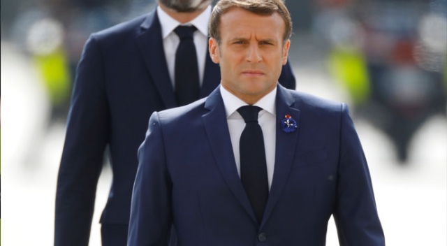 Fransa'da Covid-19 krizi Macron'un popülaritesini düşürdü Fransa'da Covid-19 krizi Macron'un popülaritesini düşürdü