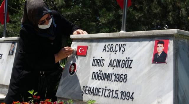 Herkes annesine, o evladına koştu