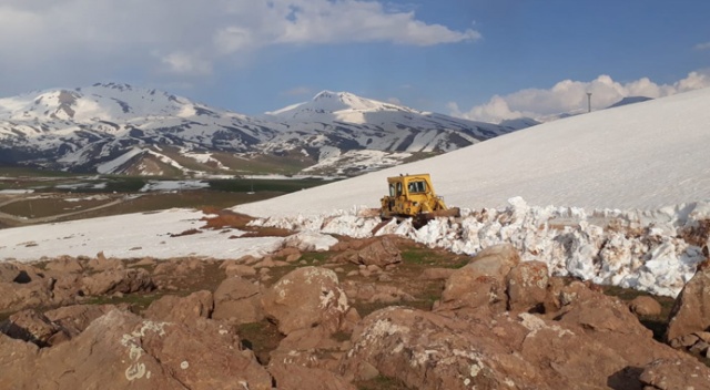 Karlar eridi, iki aileye aylar sonra ulaşıldı