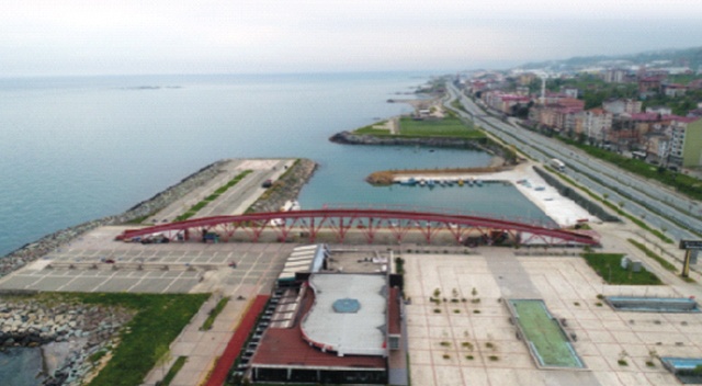 Köprünün akıbetini vatandaş belirleyecek Köprünün akıbetini vatandaş belirleyecek
