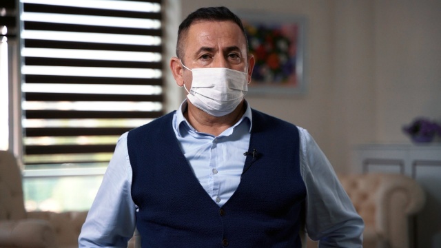 Koronayı yenen Sefa Gülmez: "90 kilo girdim, 78 kilo çıktım" Koronayı yenen Sefa Gülmez: "90 kilo girdim, 78 kilo çıktım"