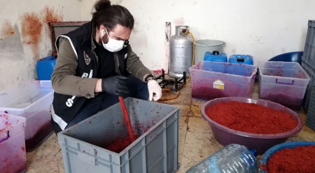 Küçükçekmece’de 1 ton 350 kilo kaçak nargile tütünü ele geçirildi Küçükçekmece’de 1 ton 350 kilo kaçak nargile tütünü ele geçirildi