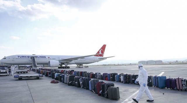 Kuveyt&#039;teki 340 Türk vatandaşı THY uçağıyla Ankara&#039;ya getirildi