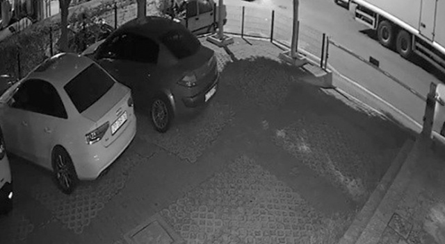 Motosiklet otomobil ile çarpıştı: 1 yaralı Motosiklet otomobil ile çarpıştı: 1 yaralı