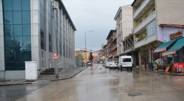 Sarıkamış’ta cadde ve sokaklar boş kaldı Sarıkamış’ta cadde ve sokaklar boş kaldı