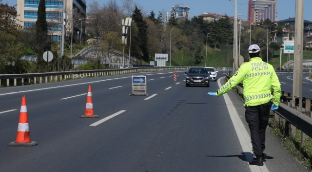 Şehirler arası giriş çıkış kısıtlaması 4 Mayıs'a kadar uzatıldı