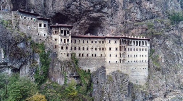 Sümela Manastırı'ndaki restorasyon çalışmaları tekrar başladı