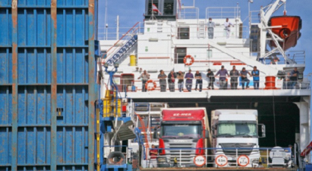 Tırları denizden yurda getirdik