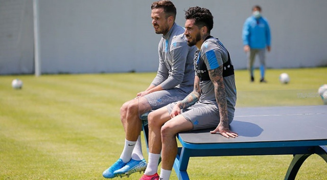 Trabzonspor'dan Sosa ve Novak'a koronavirüs şartları Trabzonspor'dan Sosa ve Novak'a koronavirüs şartları