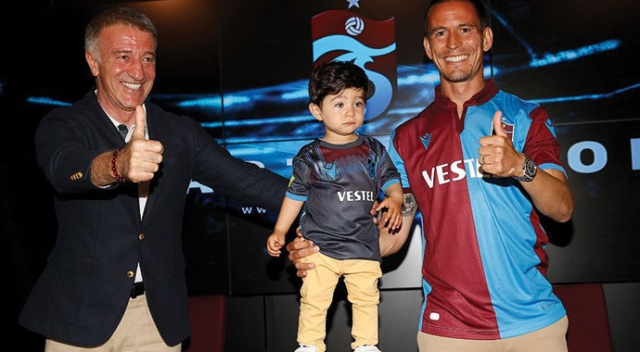 Trabzonspor, Pereira&#039;nın sözleşmesini uzattı