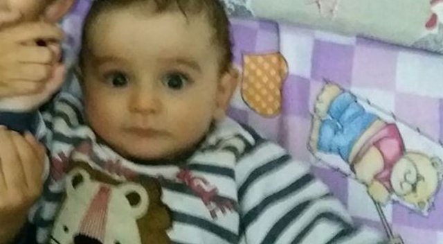 Traktörün altında kalan 2.5 yaşındaki çocuk hayatını kaybetti Traktörün altında kalan 2.5 yaşındaki çocuk hayatını kaybetti