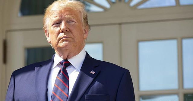 Trump, ABD&#039;nin günlük test kapasitesinin 300 bine ulaştığını açıkladı