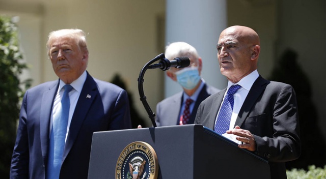 Trump'ın Covid-19 aşı ekibinin başına seçtiği Müslüman doktora yoğun ilgi Trump'ın Covid-19 aşı ekibinin başına seçtiği Müslüman doktora yoğun ilgi