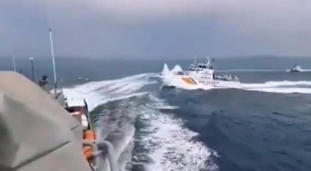 Türk botu Yunan botunu böyle kovaladı