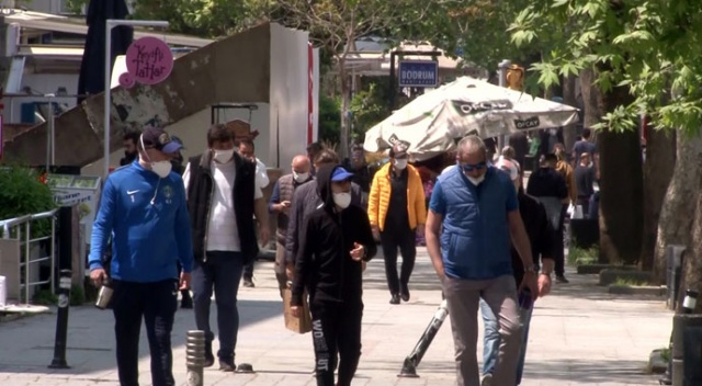 Vatandaşlar koronavirüse aldırmadı, Bağdat Caddesi yine doldu