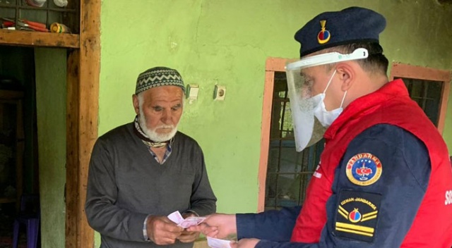 Vefa Sosyal Destek Grupları saldırılara rağmen yardıma devam ediyor Vefa Sosyal Destek Grupları saldırılara rağmen yardıma devam ediyor