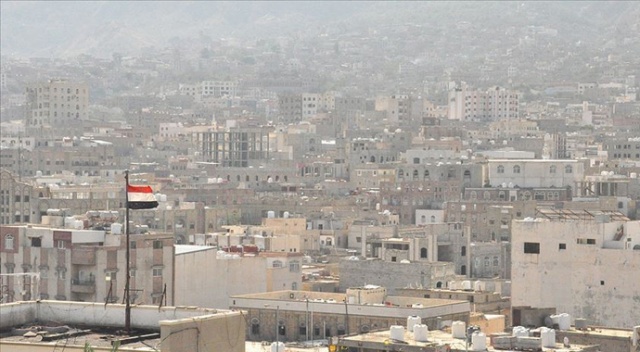Yemen'deki Husiler: Koalisyon uçakları gümrük kontrol noktasını vurdu