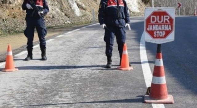 Yüksekova'da Covid-19 nedeniyle bir köy giriş çıkışa kapatıldı Yüksekova'da Covid-19 nedeniyle bir köy giriş çıkışa kapatıldı